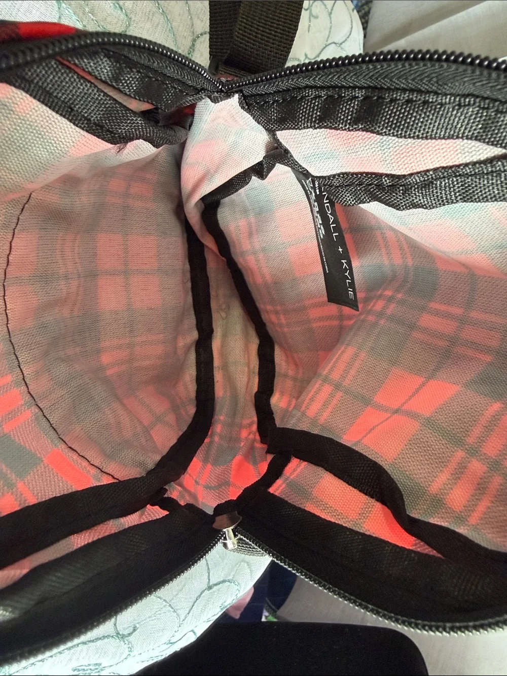 Kendall & Kylie compact plaid